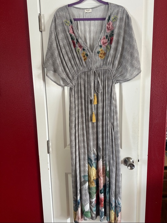 World Market Dresses & Skirts - World Market Grey Embroidered Floral V-neck  Kimono L/XL CoverUp Maxi Dress